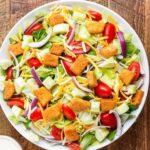 TikTok's Outback Steakhouse Copycat Salad Uses Buttery Croutons